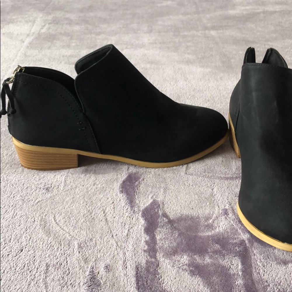 Low Rise Ankle Booties - Picture 4 of 4